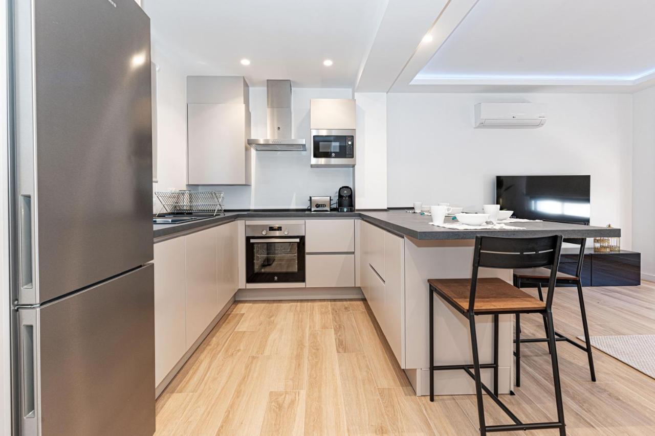 Acogedor Apartamento En Estepona Centro By Rent Me Екстериор снимка