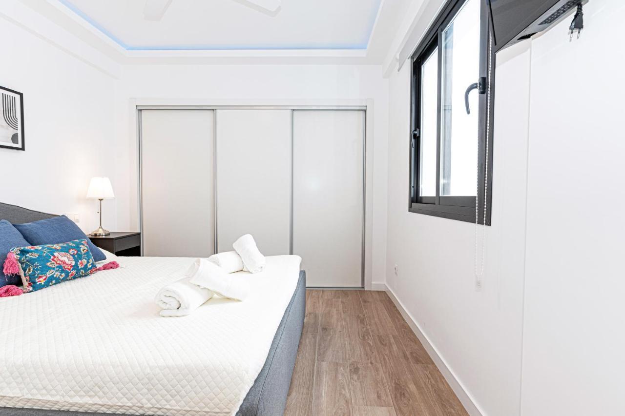 Acogedor Apartamento En Estepona Centro By Rent Me Екстериор снимка