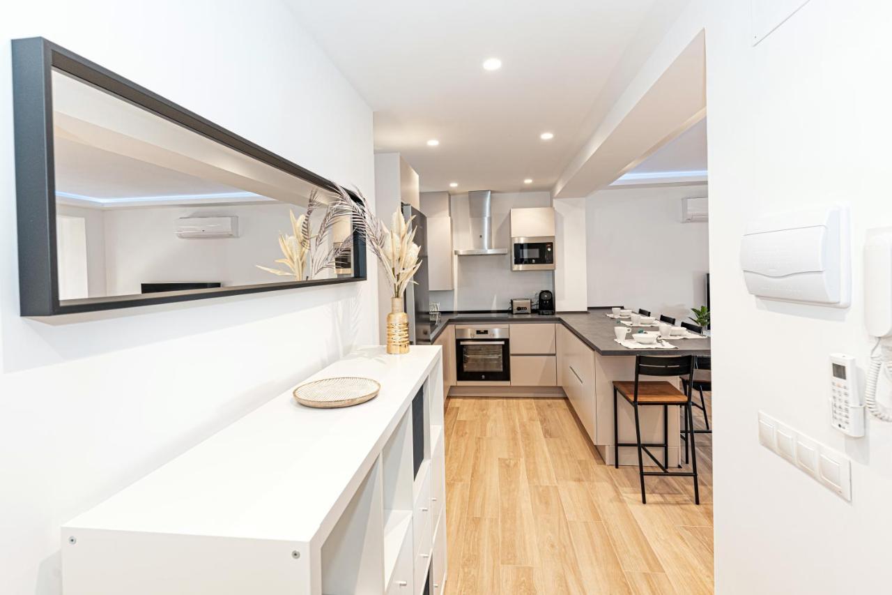 Acogedor Apartamento En Estepona Centro By Rent Me Екстериор снимка